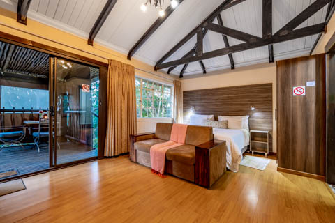 Tranquil Nest - Francolin Chalet